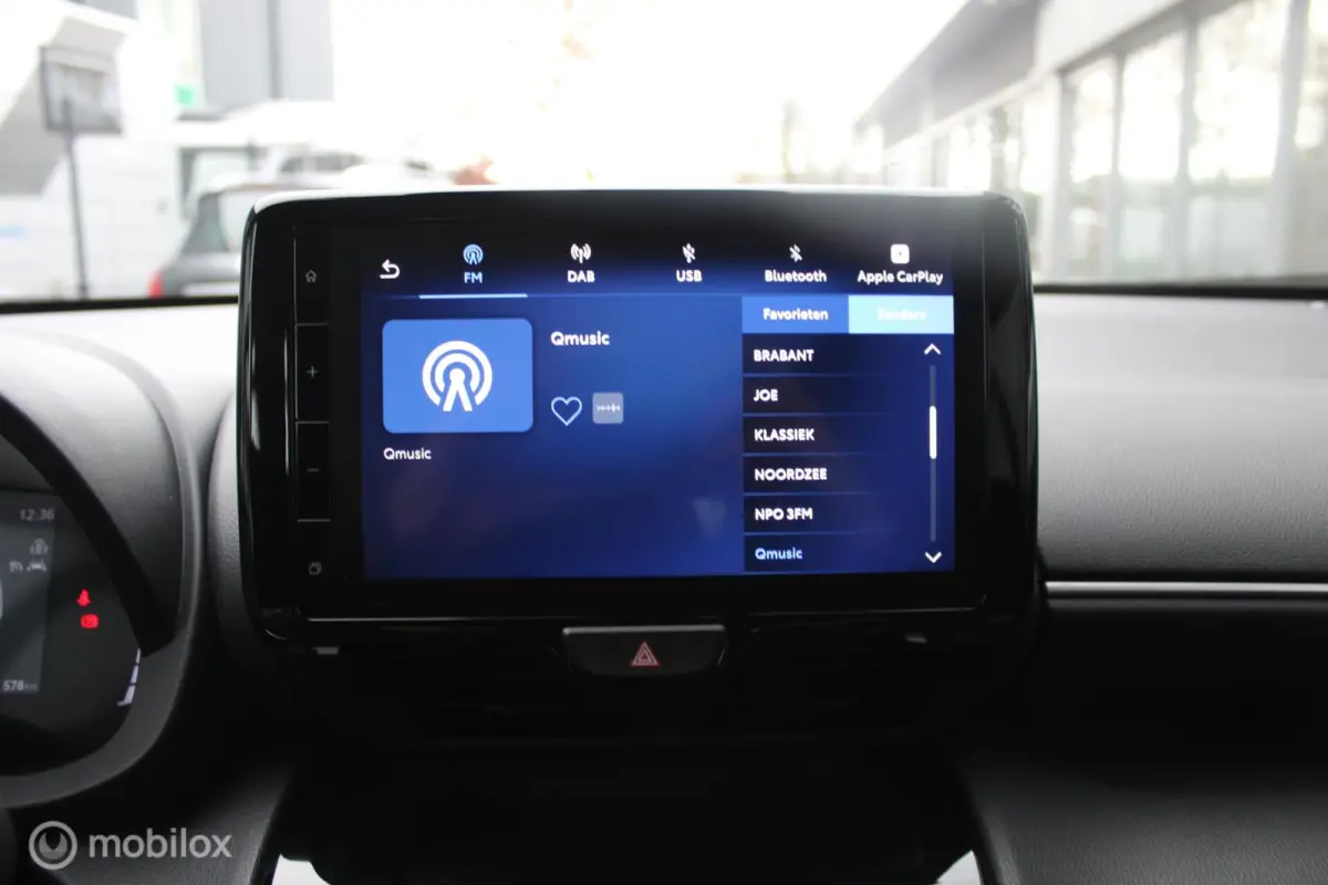 1.5 Hybrid 115 Active 1e Eig. | NL Auto Boekjes | Apple Carplay/Android Auto