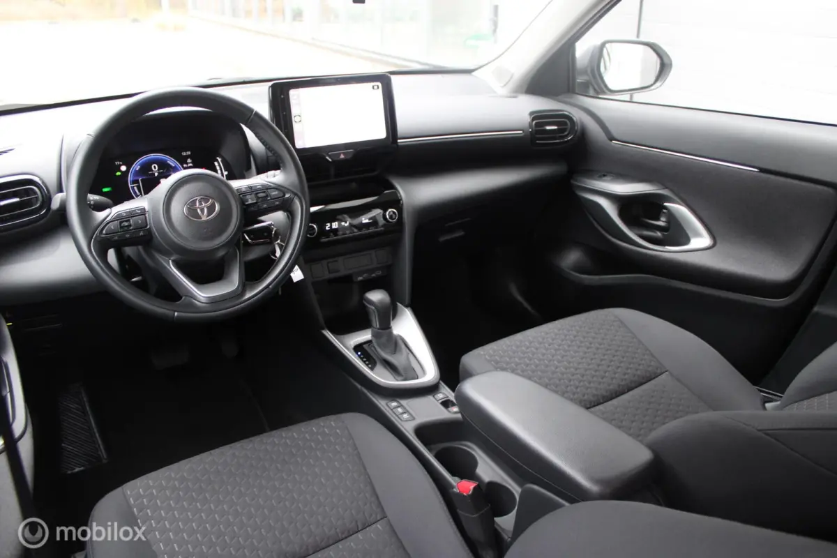 1.5 Hybrid 115 Active 1e Eig. | NL Auto Boekjes | Apple Carplay/Android Auto