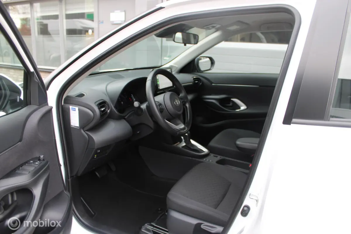 1.5 Hybrid 115 Active 1e Eig. | NL Auto Boekjes | Apple Carplay/Android Auto