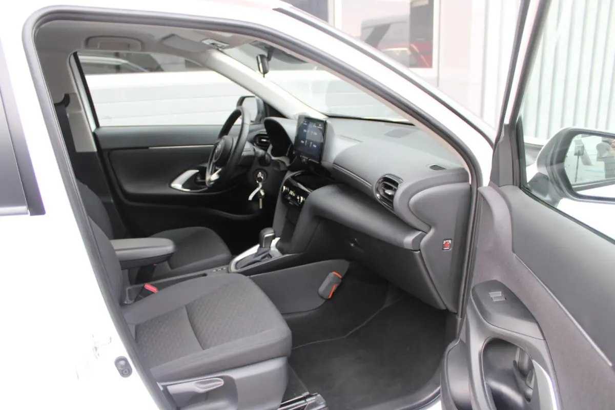 1.5 Hybrid 115 Active 1e Eig. | NL Auto Boekjes | Apple Carplay/Android Auto