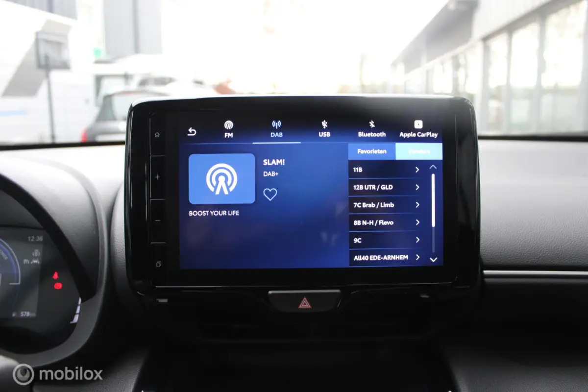 1.5 Hybrid 115 Active 1e Eig. | NL Auto Boekjes | Apple Carplay/Android Auto