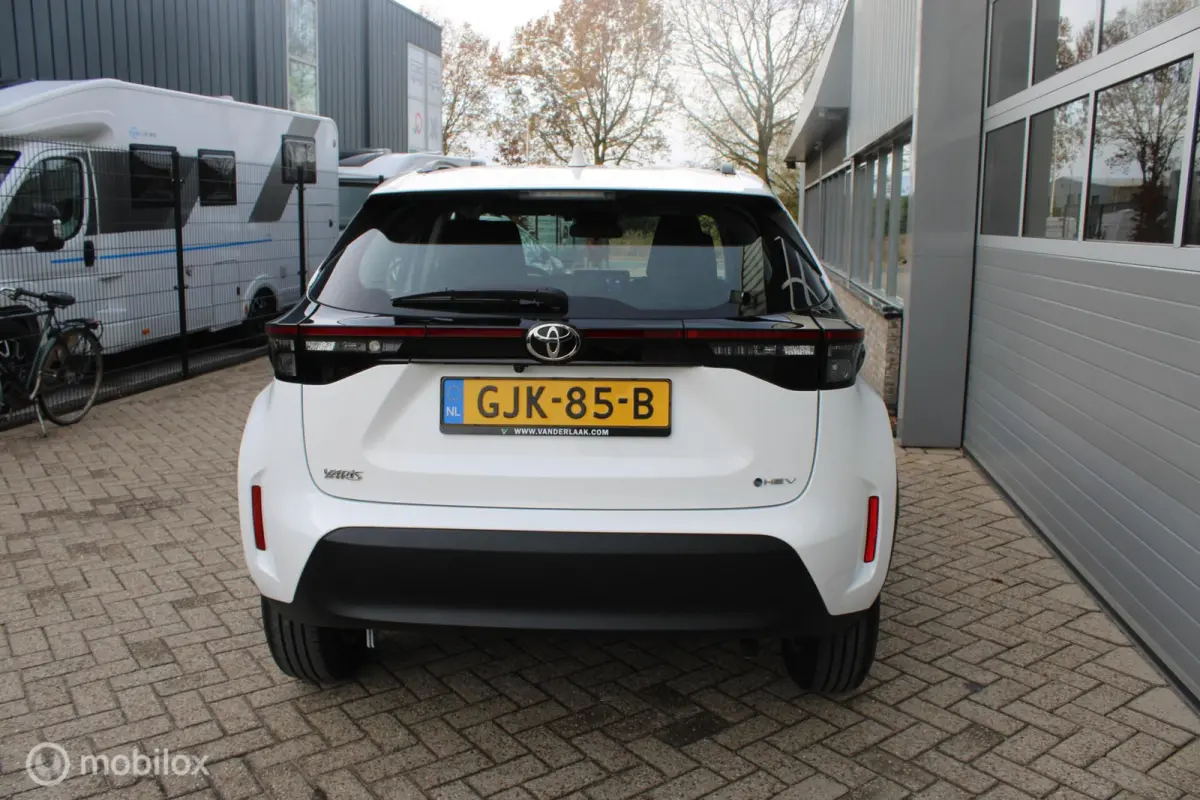 1.5 Hybrid 115 Active 1e Eig. | NL Auto Boekjes | Apple Carplay/Android Auto