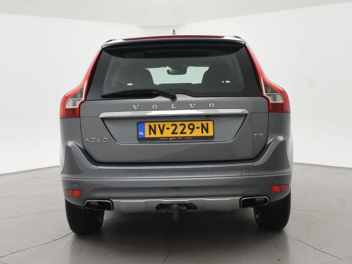 2.0 T5 FWD 245 PK POLAR+ PANORAMA | LEDER | TREKHAAK | STOELVERW.