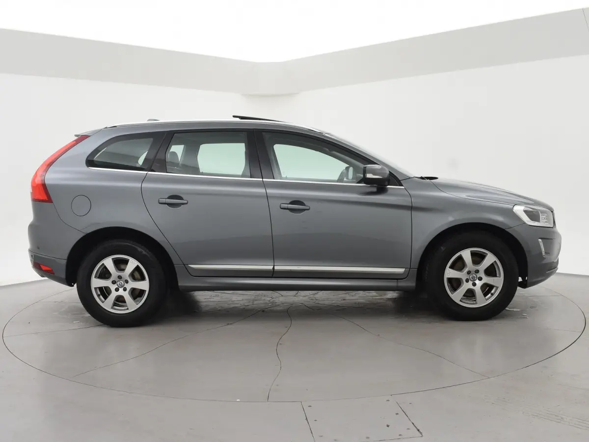 2.0 T5 FWD 245 PK POLAR+ PANORAMA | LEDER | TREKHAAK | STOELVERW.