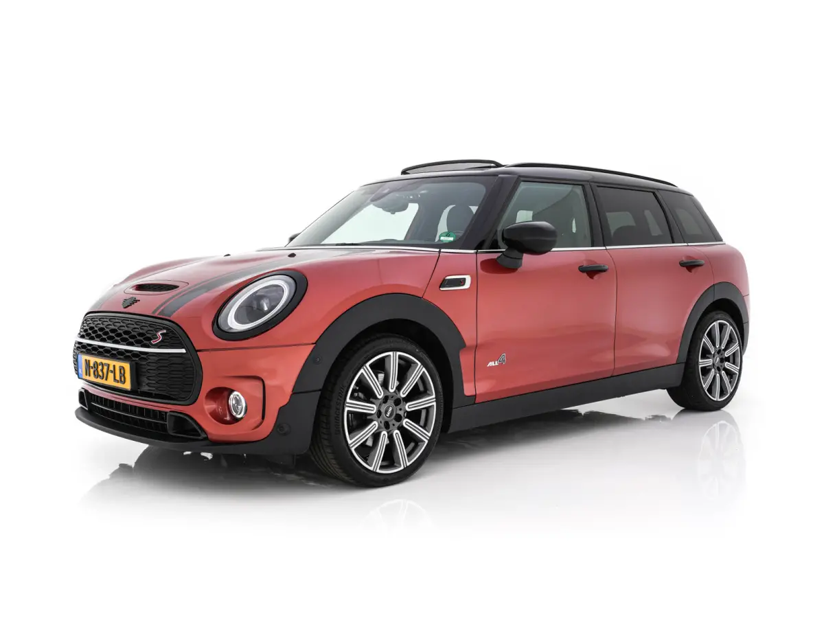 Mini 2.0 Cooper S ALL4 Premier Plus JCW (INCL-BTW) Aut * PANO | LEATHER | FULL-LED | HEATED-SPORTSEATS | DIGI-COCKPIT | AMBIENT-LIGHT | PRIVACY-GLASS | HEAD-UP | PDC | CAMERA | DAB  | KEYLES