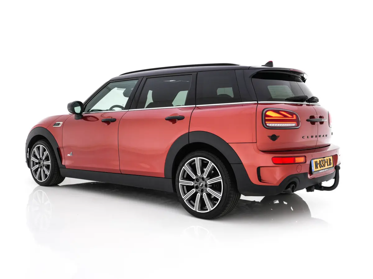 Mini 2.0 Cooper S ALL4 Premier Plus JCW (INCL-BTW) Aut * PANO | LEATHER | FULL-LED | HEATED-SPORTSEATS | DIGI-COCKPIT | AMBIENT-LIGHT | PRIVACY-GLASS | HEAD-UP | PDC | CAMERA | DAB  | KEYLES
