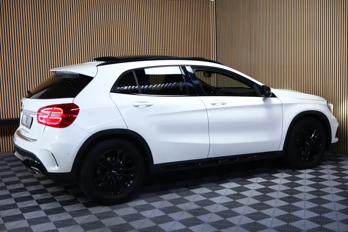 GLA 250 AUTOM 63000km AMG PANODAK LED AFN-TRHAK "15