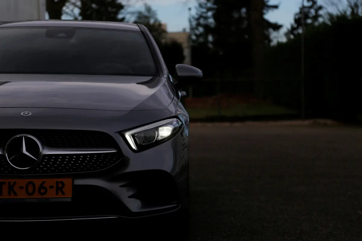 250 e AMG Line Plug in hybride*Perfect MB Onderh.*BTW*1ste Eig.*Apple Carplay-Android/High Perf. Koplamp./Diamond Grille/DAB/Stoelverw./Half Leder/Parkeersens.V+A/18 inch LM*