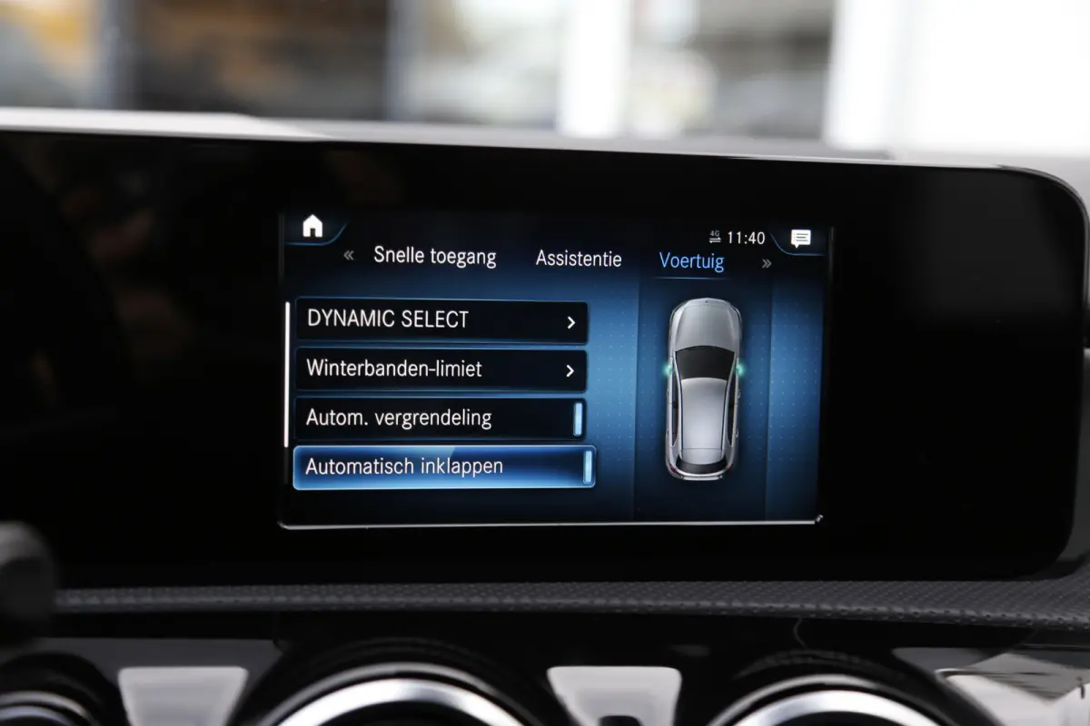 250 e AMG Line Plug in hybride*Perfect MB Onderh.*BTW*1ste Eig.*Apple Carplay-Android/High Perf. Koplamp./Diamond Grille/DAB/Stoelverw./Half Leder/Parkeersens.V+A/18 inch LM*