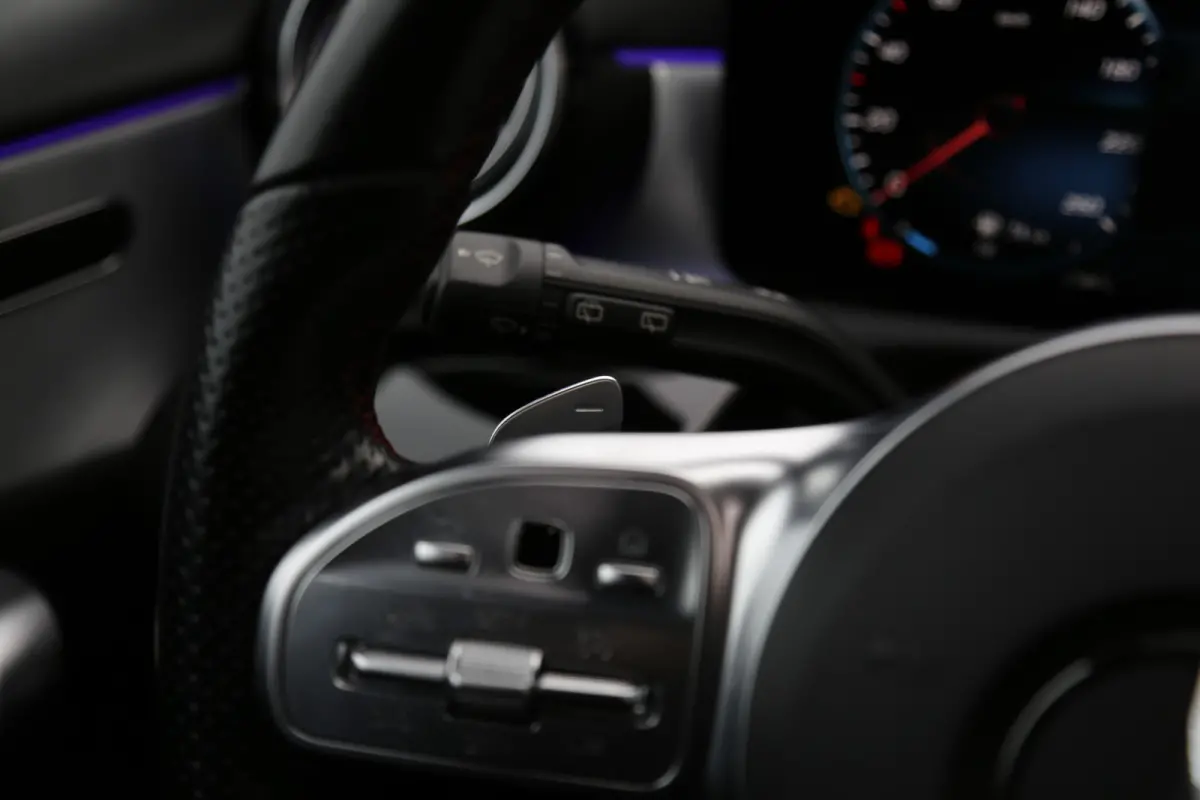 250 e AMG Line Plug in hybride*Perfect MB Onderh.*BTW*1ste Eig.*Pano/Sfeer/Night/MBUX/Apple Carplay-Android/Multi Beam LED Koplamp./Diamond Grille/DAB/Stoelverw./Half Leder/Parkeersens.V+A/1