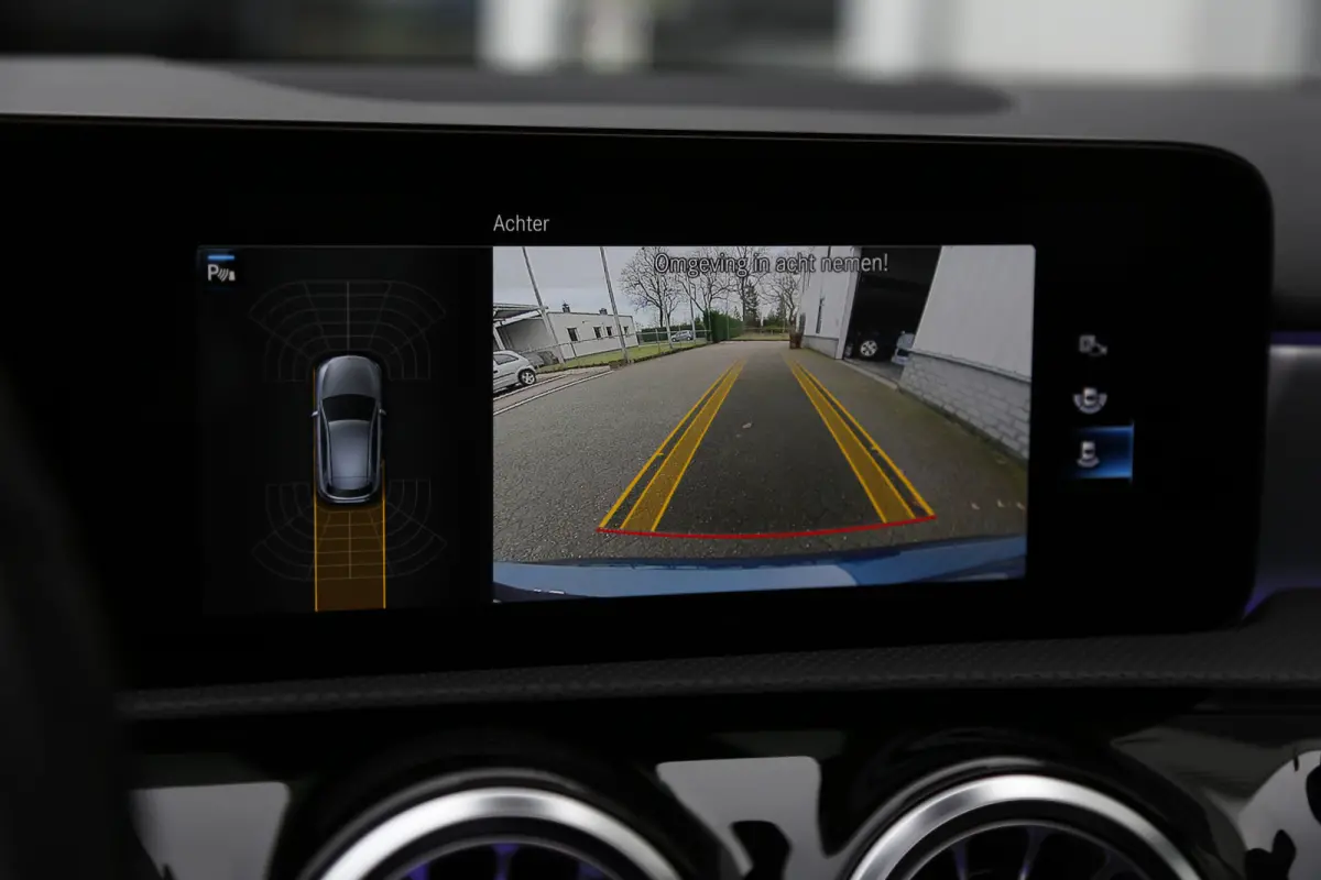 250 e AMG Line Plug in hybride*Perfect MB Onderh.*BTW*1ste Eig.*Pano/Sfeer/Night/MBUX/Apple Carplay-Android/Multi Beam LED Koplamp./Diamond Grille/DAB/Stoelverw./Half Leder/Parkeersens.V+A/1