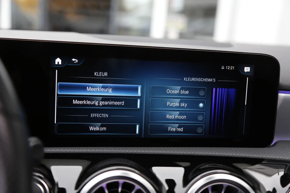 250 e AMG Line Plug in hybride*Perfect MB Onderh.*BTW*1ste Eig.*Pano/Sfeer/Night/MBUX/Apple Carplay-Android/Multi Beam LED Koplamp./Diamond Grille/DAB/Stoelverw./Half Leder/Parkeersens.V+A/1