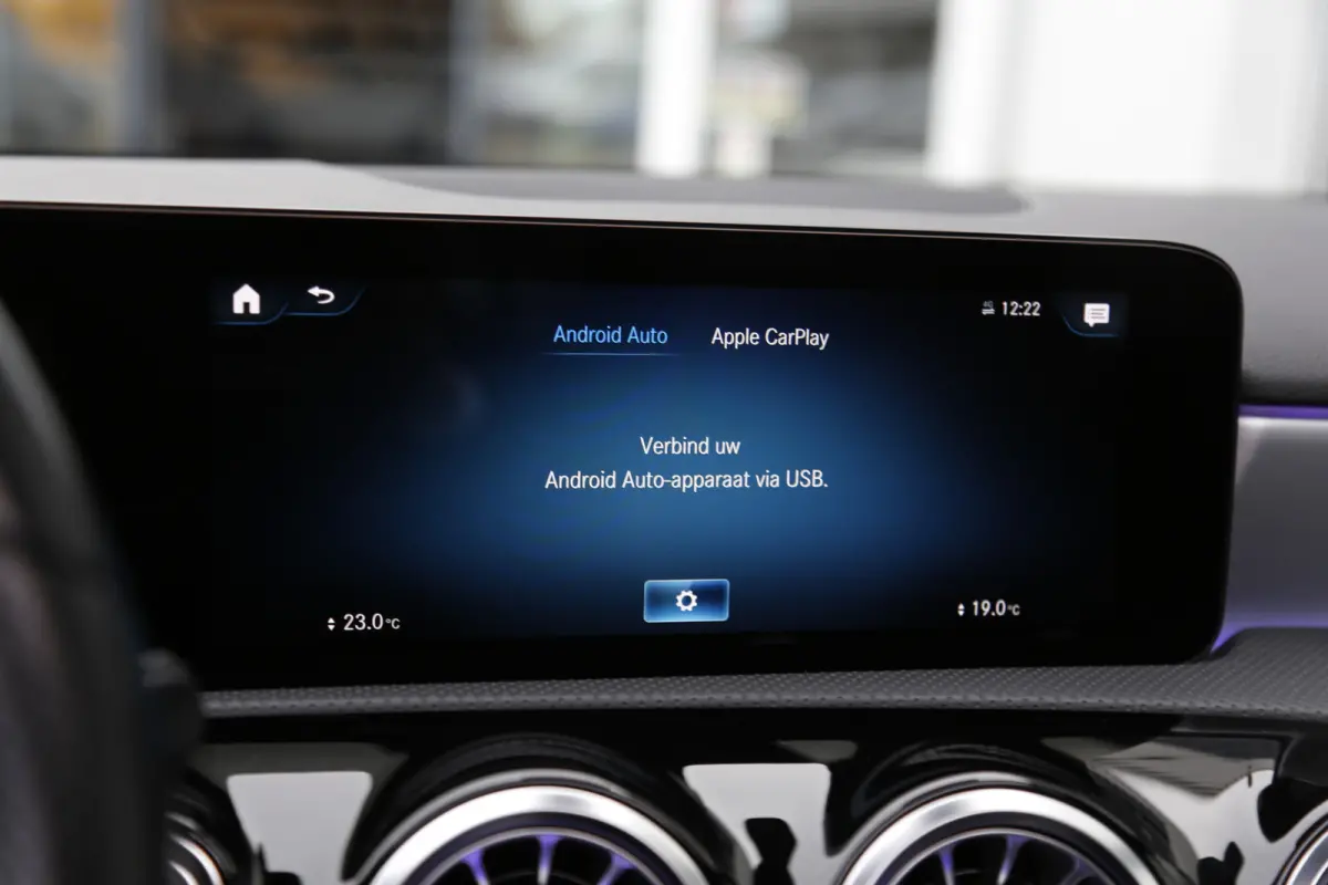 250 e AMG Line Plug in hybride*Perfect MB Onderh.*BTW*1ste Eig.*Pano/Sfeer/Night/MBUX/Apple Carplay-Android/Multi Beam LED Koplamp./Diamond Grille/DAB/Stoelverw./Half Leder/Parkeersens.V+A/1