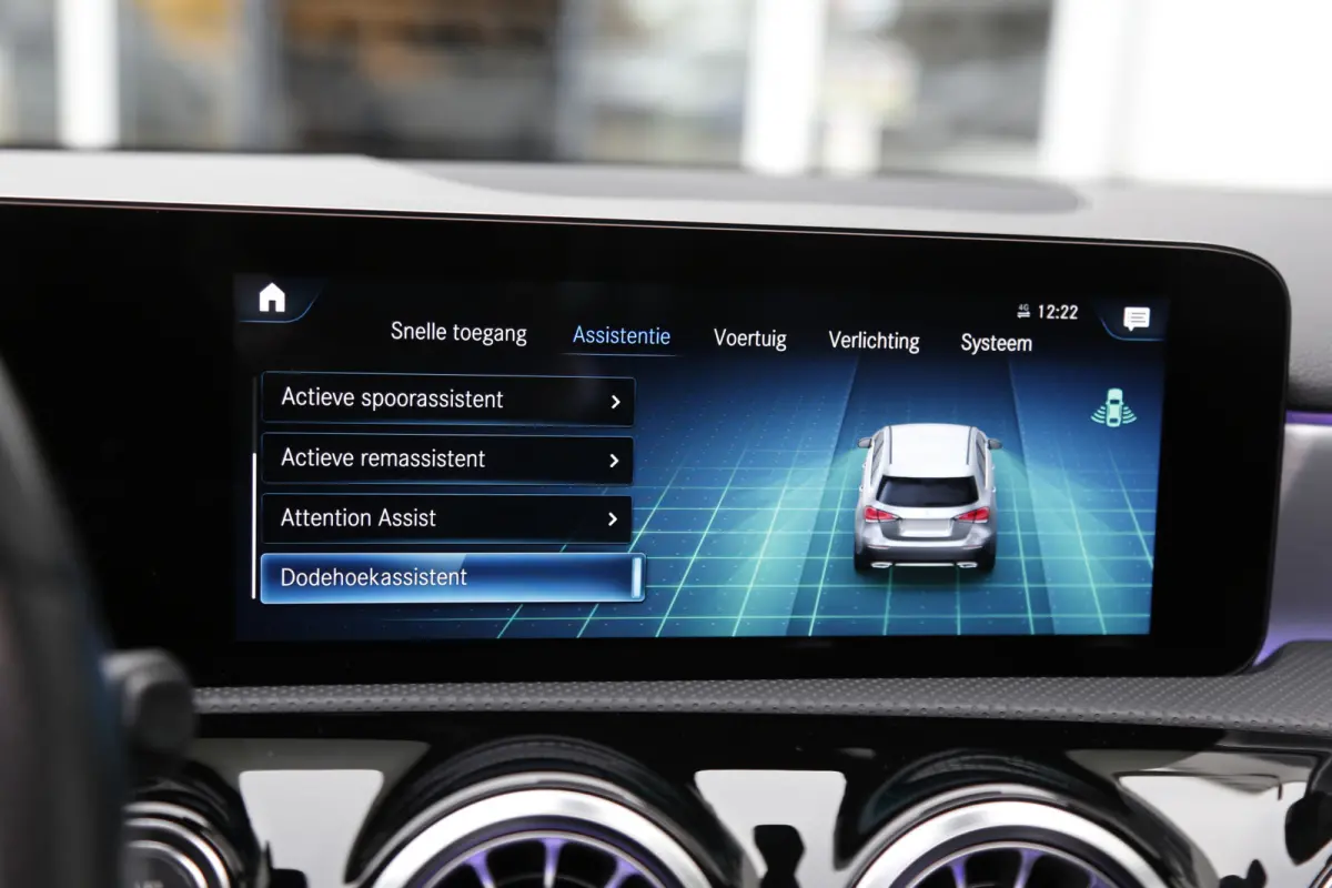 250 e AMG Line Plug in hybride*Perfect MB Onderh.*BTW*1ste Eig.*Pano/Sfeer/Night/MBUX/Apple Carplay-Android/Multi Beam LED Koplamp./Diamond Grille/DAB/Stoelverw./Half Leder/Parkeersens.V+A/1