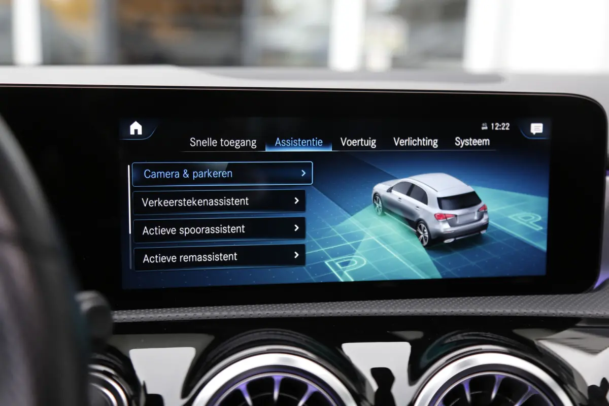 250 e AMG Line Plug in hybride*Perfect MB Onderh.*BTW*1ste Eig.*Pano/Sfeer/Night/MBUX/Apple Carplay-Android/Multi Beam LED Koplamp./Diamond Grille/DAB/Stoelverw./Half Leder/Parkeersens.V+A/1