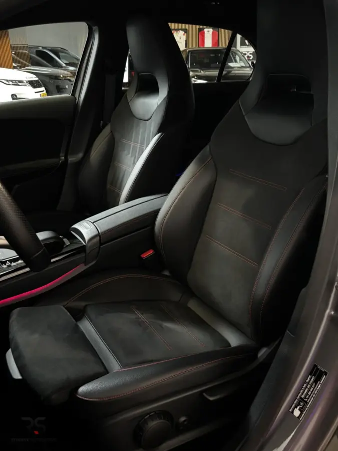 180 Buss Solution AMG | Navi | LED | Camera | CarPlay | Cruise | Virtual | Keyless | PDC | Sfeerverl | Org NLD |