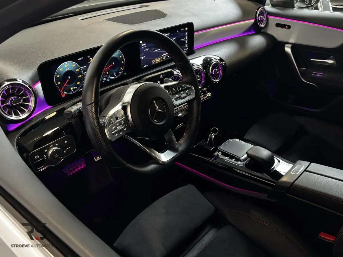180 Buss Solution AMG | Navi | LED | Camera | CarPlay | Cruise | Virtual | Keyless | PDC | Sfeerverl | Org NLD |
