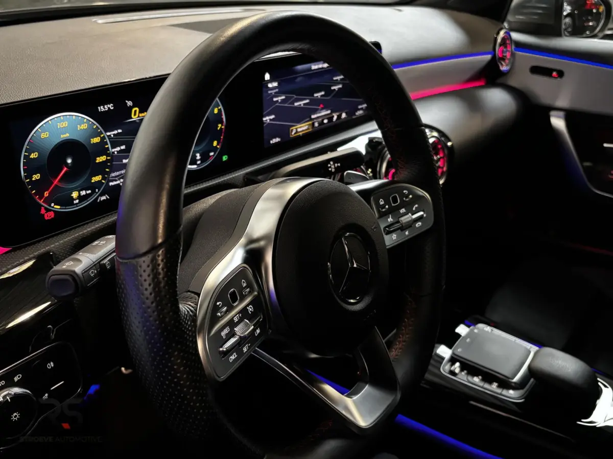 180 Buss Solution AMG | Navi | LED | Camera | CarPlay | Cruise | Virtual | Keyless | PDC | Sfeerverl | Org NLD |