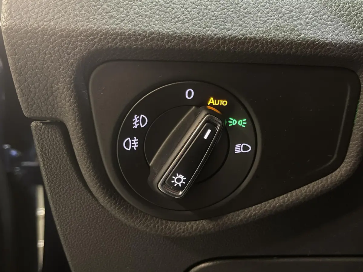 1.5 TSI Highline 7p 16"/Stoel + stuurverwarming + massage/Keyless/Elektrische klep/PDC v+a/Apple Carplay & Android Auto