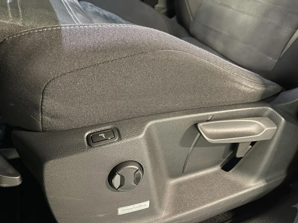 1.5 TSI Highline 7p 16"/Stoel + stuurverwarming + massage/Keyless/Elektrische klep/PDC v+a/Apple Carplay & Android Auto