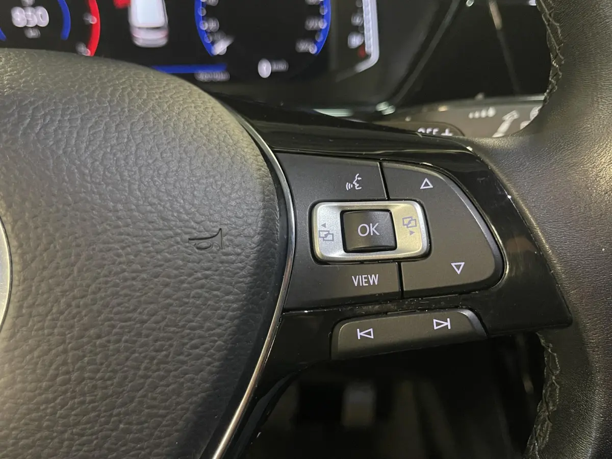 1.5 TSI Highline 7p 16"/Stoel + stuurverwarming + massage/Keyless/Elektrische klep/PDC v+a/Apple Carplay & Android Auto