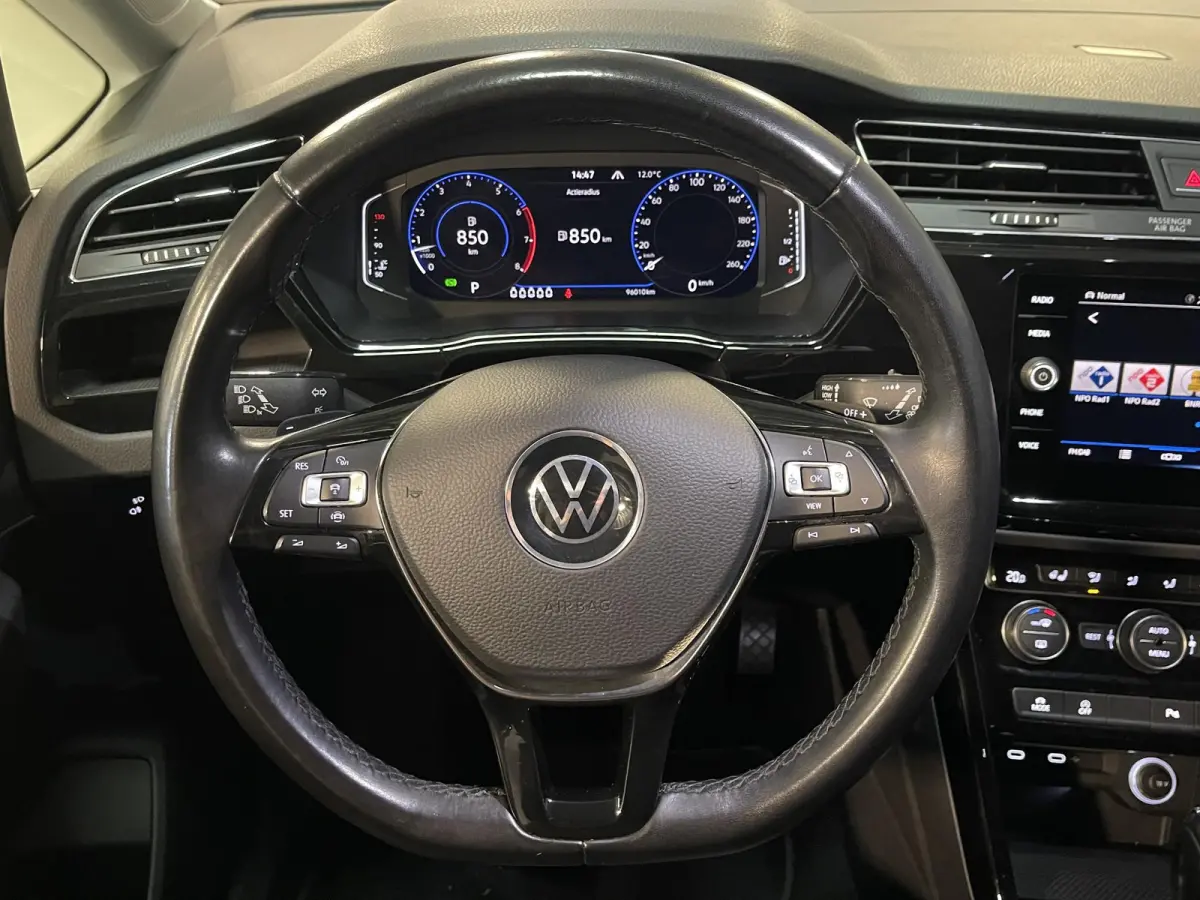 1.5 TSI Highline 7p 16"/Stoel + stuurverwarming + massage/Keyless/Elektrische klep/PDC v+a/Apple Carplay & Android Auto