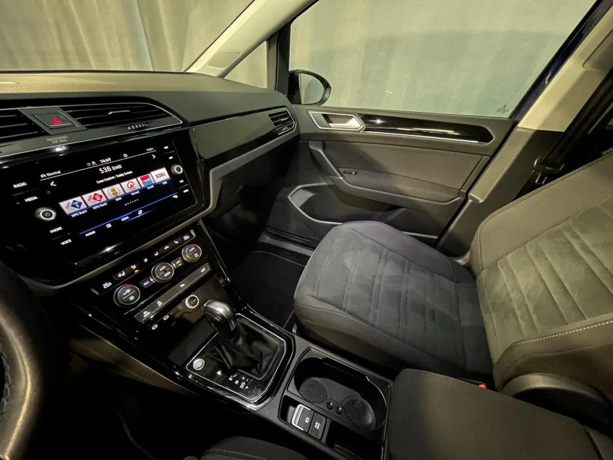 1.5 TSI Highline 7p 16"/Stoel + stuurverwarming + massage/Keyless/Elektrische klep/PDC v+a/Apple Carplay & Android Auto