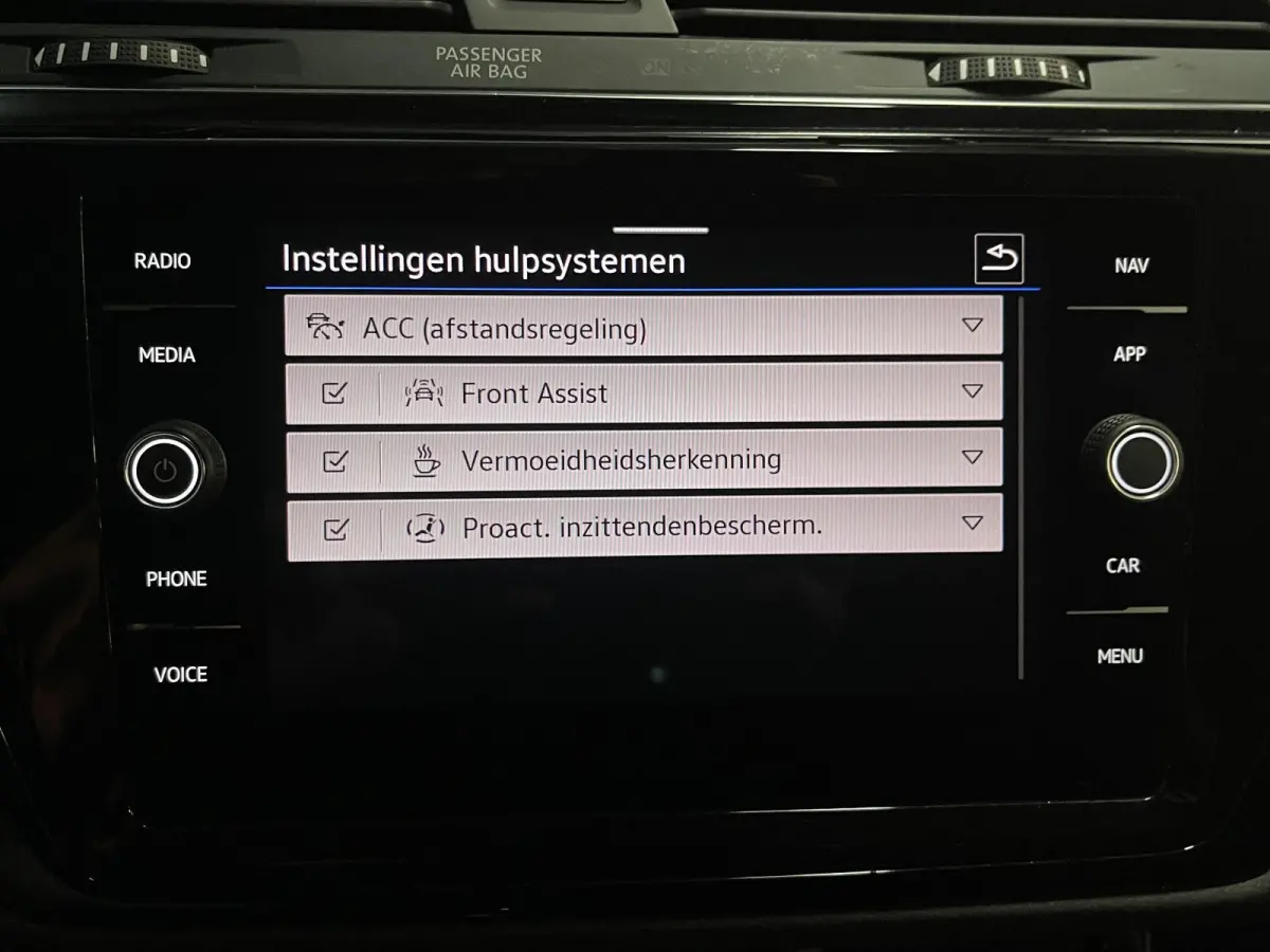 1.5 TSI Highline 7p 16"/Stoel + stuurverwarming + massage/Keyless/Elektrische klep/PDC v+a/Apple Carplay & Android Auto