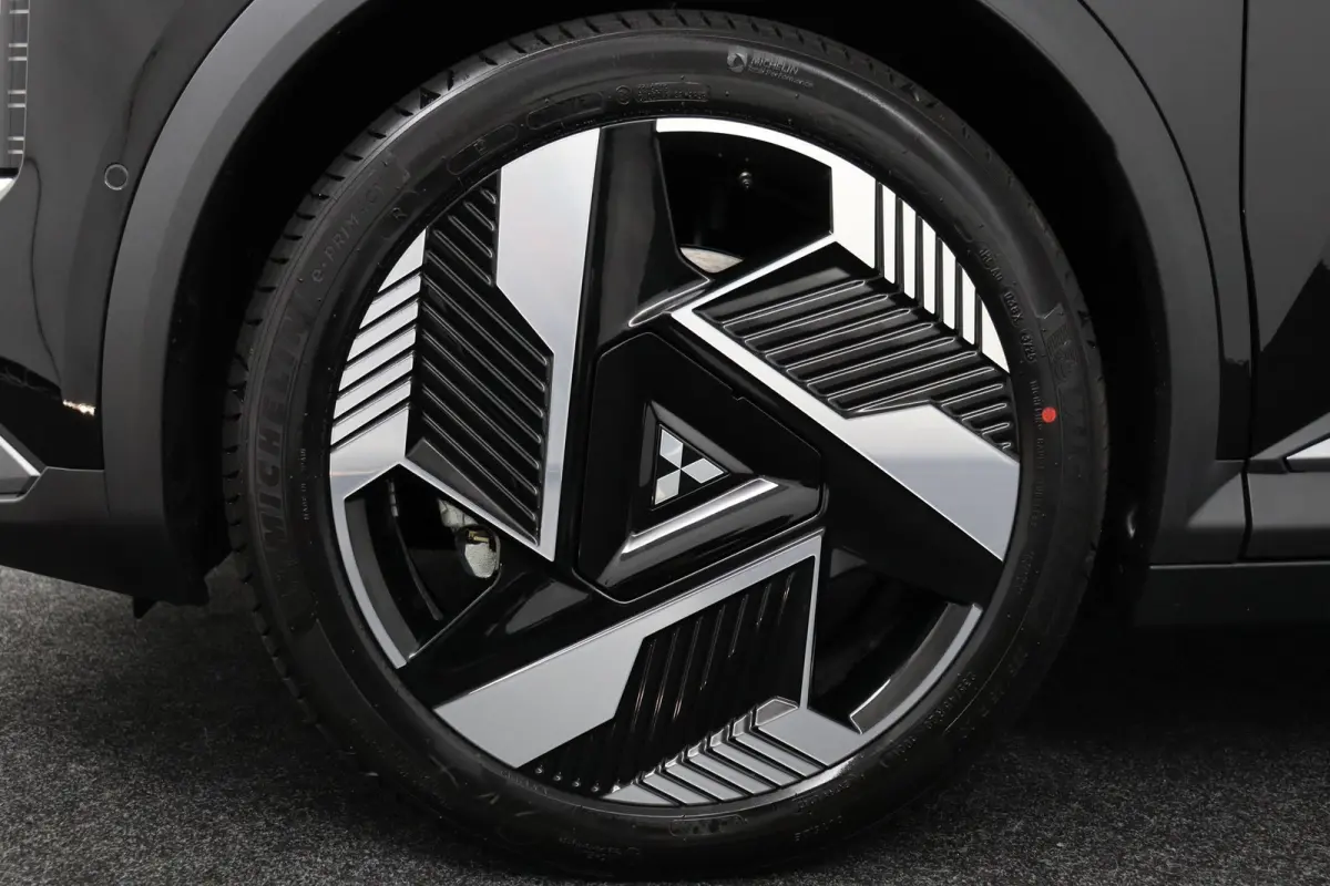 Intense+ 87 kWh | € 4.000 Korting! | 360° Camera | Adaptive Cruise Control | Climate Control | Elektrische Kofferklep | Google Navigatie | Parkeer Assistent | Stoel- en Stuurverwarming