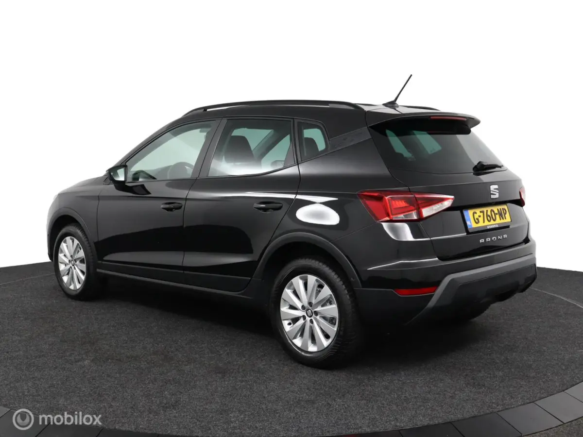 1.0 TSI Style Business Intense |CarPlay | NL-Auto | Clima | Camera | Sensoren V&A | All seasons | Dealer-staat |