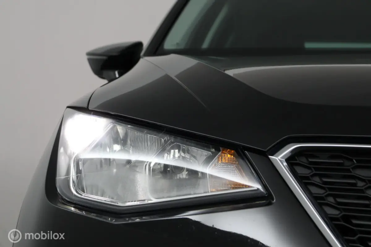 1.0 TSI Style Business Intense |CarPlay | NL-Auto | Clima | Camera | Sensoren V&A | All seasons | Dealer-staat |