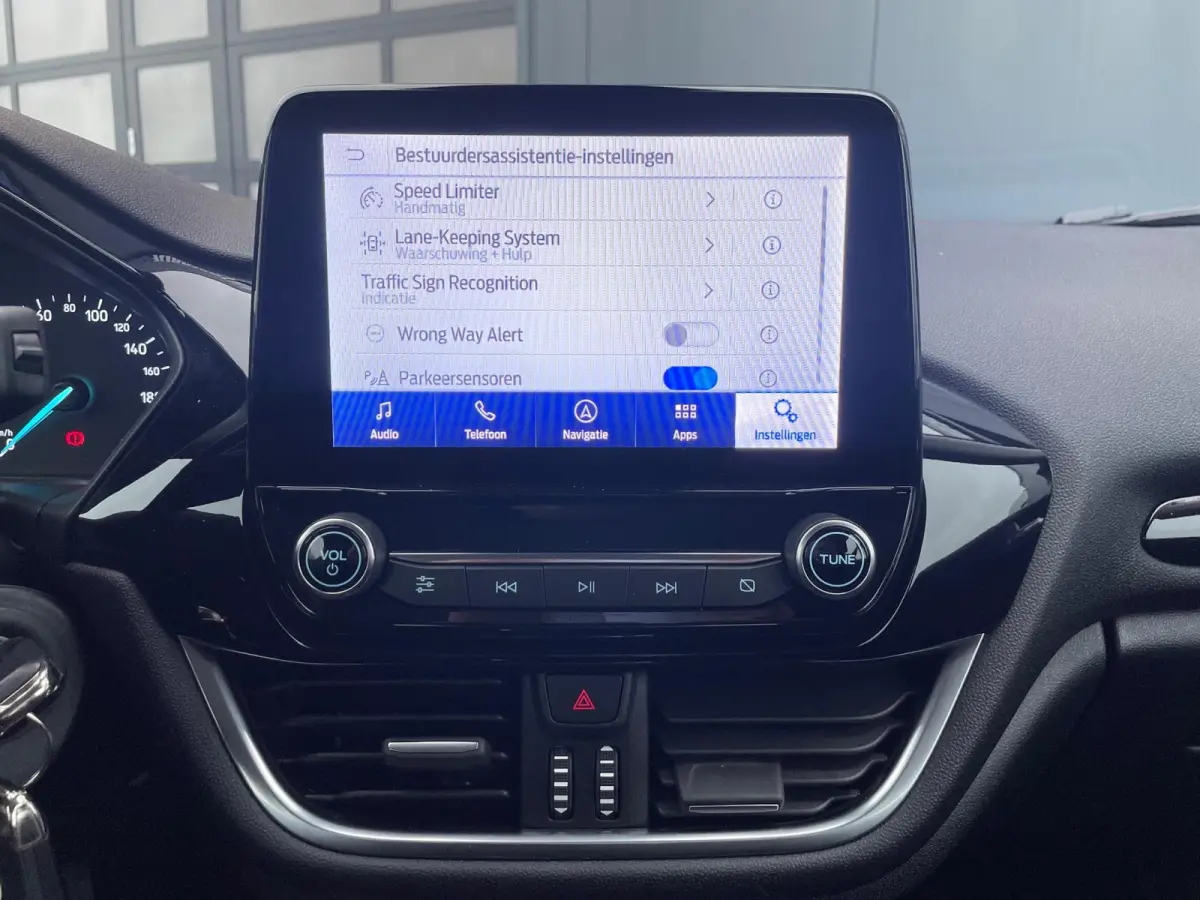 1.0 EcoBoost Hybrid Titanium NL.Auto/Carplay/Full Led/Navigatie/Cruise-control/1Ste Eigenaar/Dealer Onderhouden