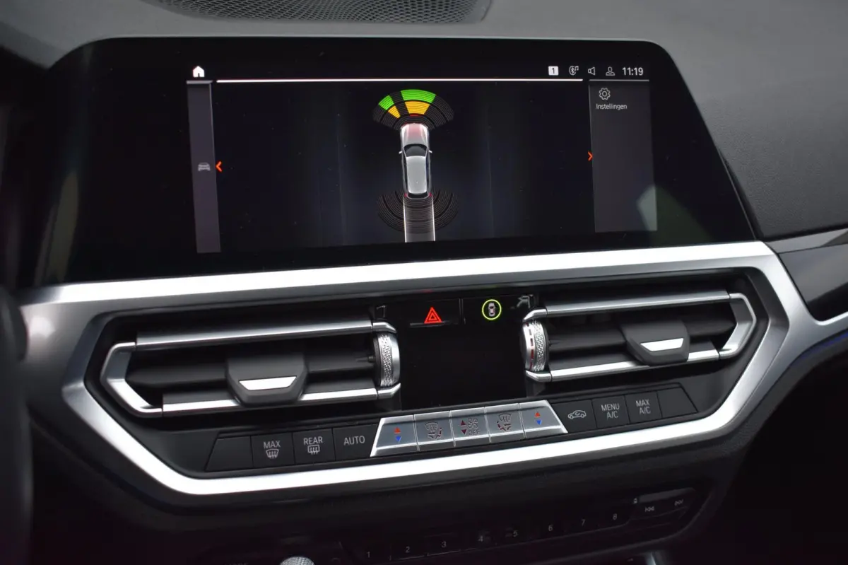 3 Serie High Executive Sport Line | TREKHAAK | APPLE CARPLAY | NAP | DEALER ONDERHOUDEN | ANDROID AUTO