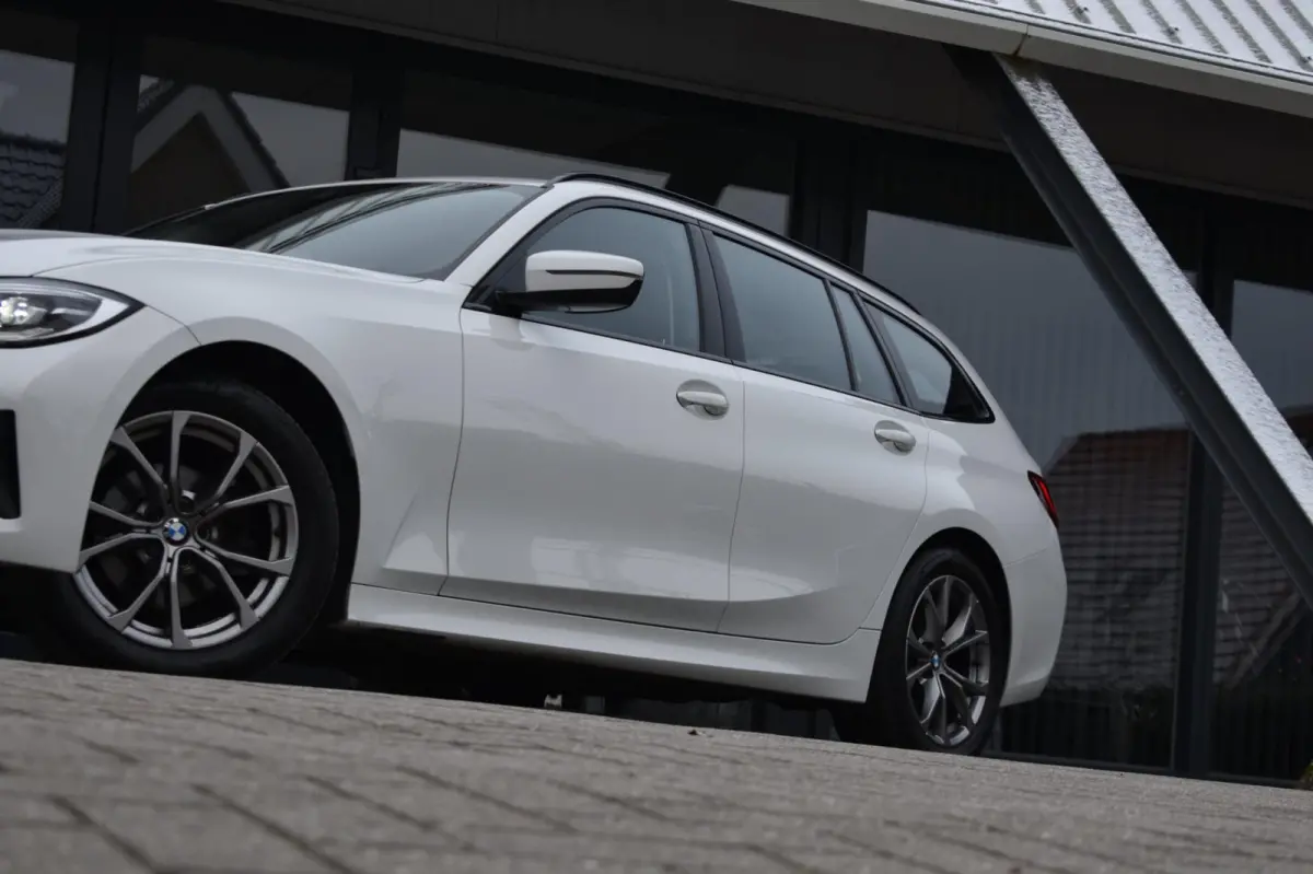 3 Serie High Executive Sport Line | TREKHAAK | APPLE CARPLAY | NAP | DEALER ONDERHOUDEN | ANDROID AUTO