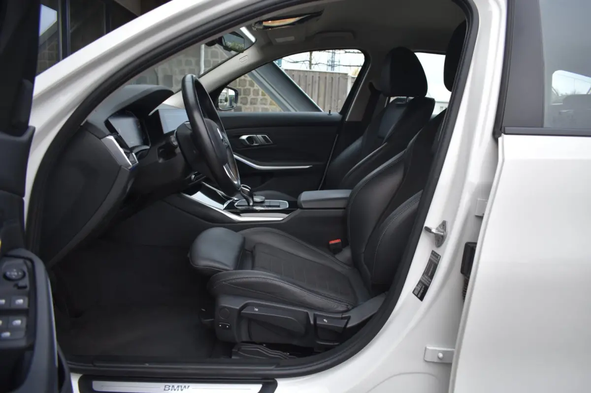3 Serie High Executive Sport Line | TREKHAAK | APPLE CARPLAY | NAP | DEALER ONDERHOUDEN | ANDROID AUTO