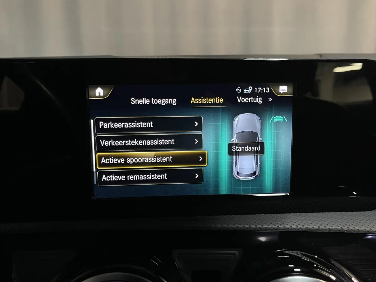 180 Advantage 17"/Sfeerverlichting/LED/Climate/Stoelverwarming/Apple Carplay & Android Auto