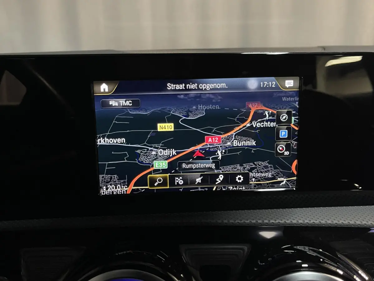 180 Advantage 17"/Sfeerverlichting/LED/Climate/Stoelverwarming/Apple Carplay & Android Auto