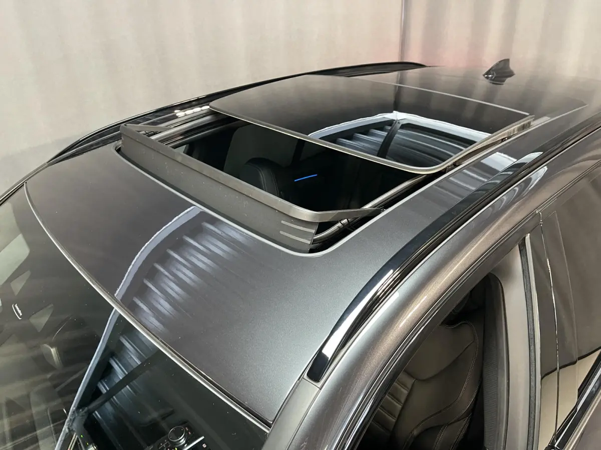 xDrive30e High Executive M Sport 19"/SOH 88%/Leder/Panoramadak/Trekhaak/Keyless/Head-up/Stoelverwarming/Sfeerverlichting/Camera/Apple Carplay & Android Auto