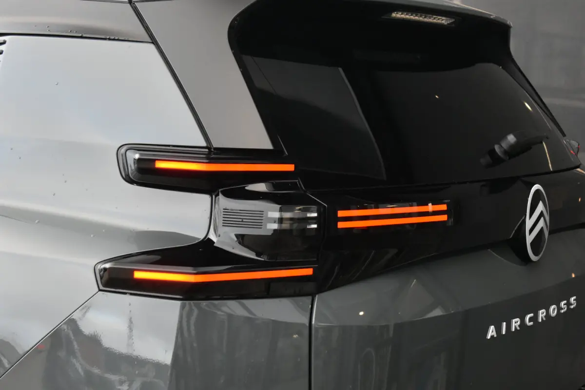 1.2 Hybrid 145 Max Tot 8 Jaar Garantie! | Vol-Leder | Massage | 360 Camera | Adaptive Cruise | Elektr. Achterklep | LED-Matrix | Navigatie | Sfeerverlichting | !!