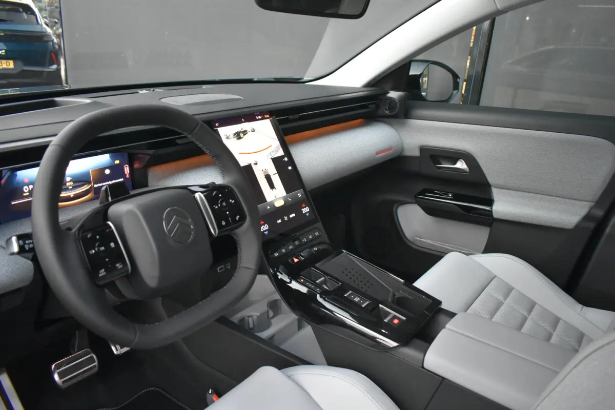 1.2 Hybrid 145 Max Tot 8 Jaar Garantie! | Vol-Leder | Massage | 360 Camera | Adaptive Cruise | Elektr. Achterklep | LED-Matrix | Navigatie | Sfeerverlichting | !!