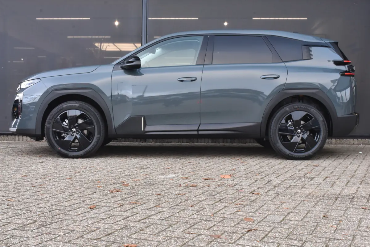 1.2 Hybrid 145 Max Tot 8 Jaar Garantie! | Vol-Leder | Massage | 360 Camera | Adaptive Cruise | Elektr. Achterklep | LED-Matrix | Navigatie | Sfeerverlichting | !!