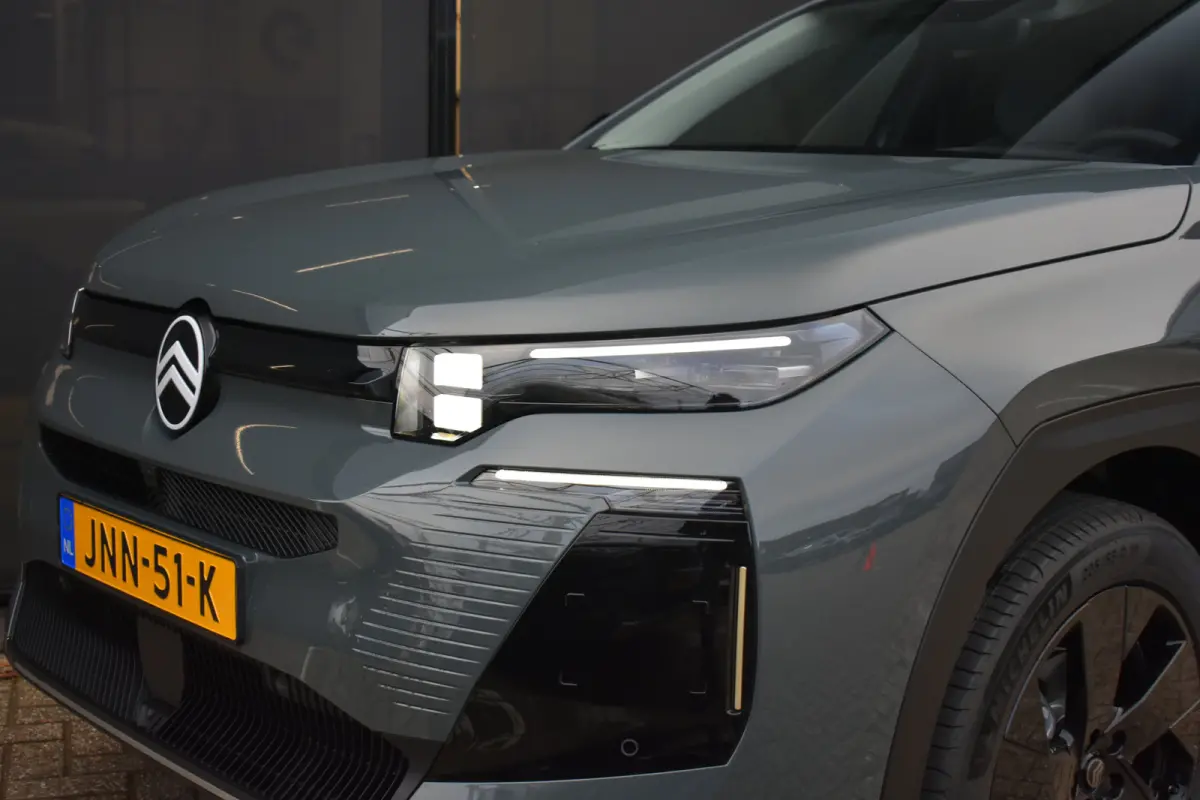 1.2 Hybrid 145 Max Tot 8 Jaar Garantie! | Vol-Leder | Massage | 360 Camera | Adaptive Cruise | Elektr. Achterklep | LED-Matrix | Navigatie | Sfeerverlichting | !!