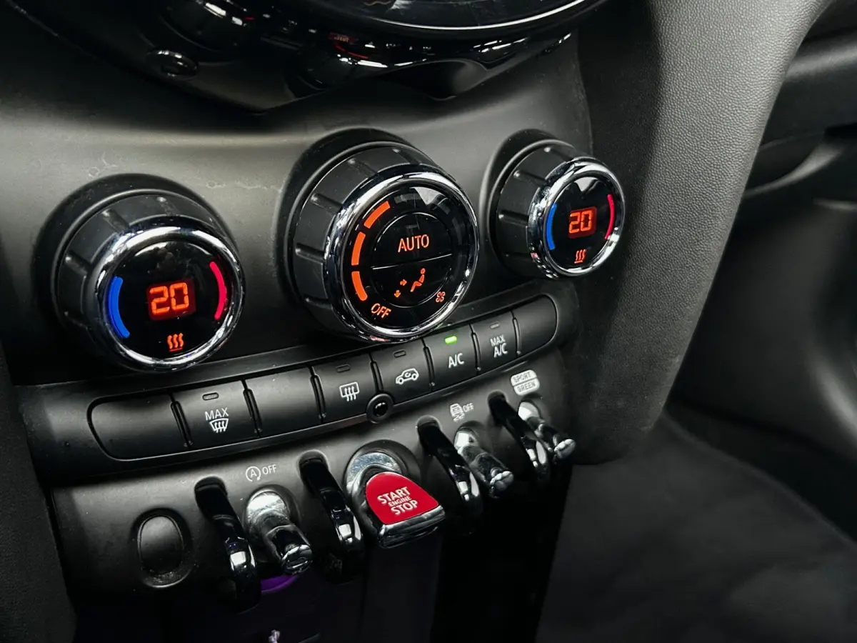 Mini 1.5 Classic JCW Pakket PANO LED 17"