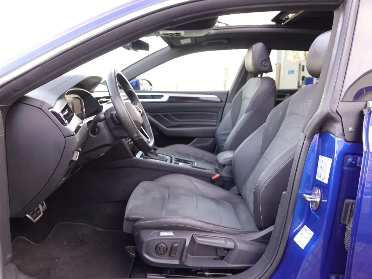 1.4 TSI eHybrid R-Line PANO | HUD | TREKH. | ACC | DODE-HOEK