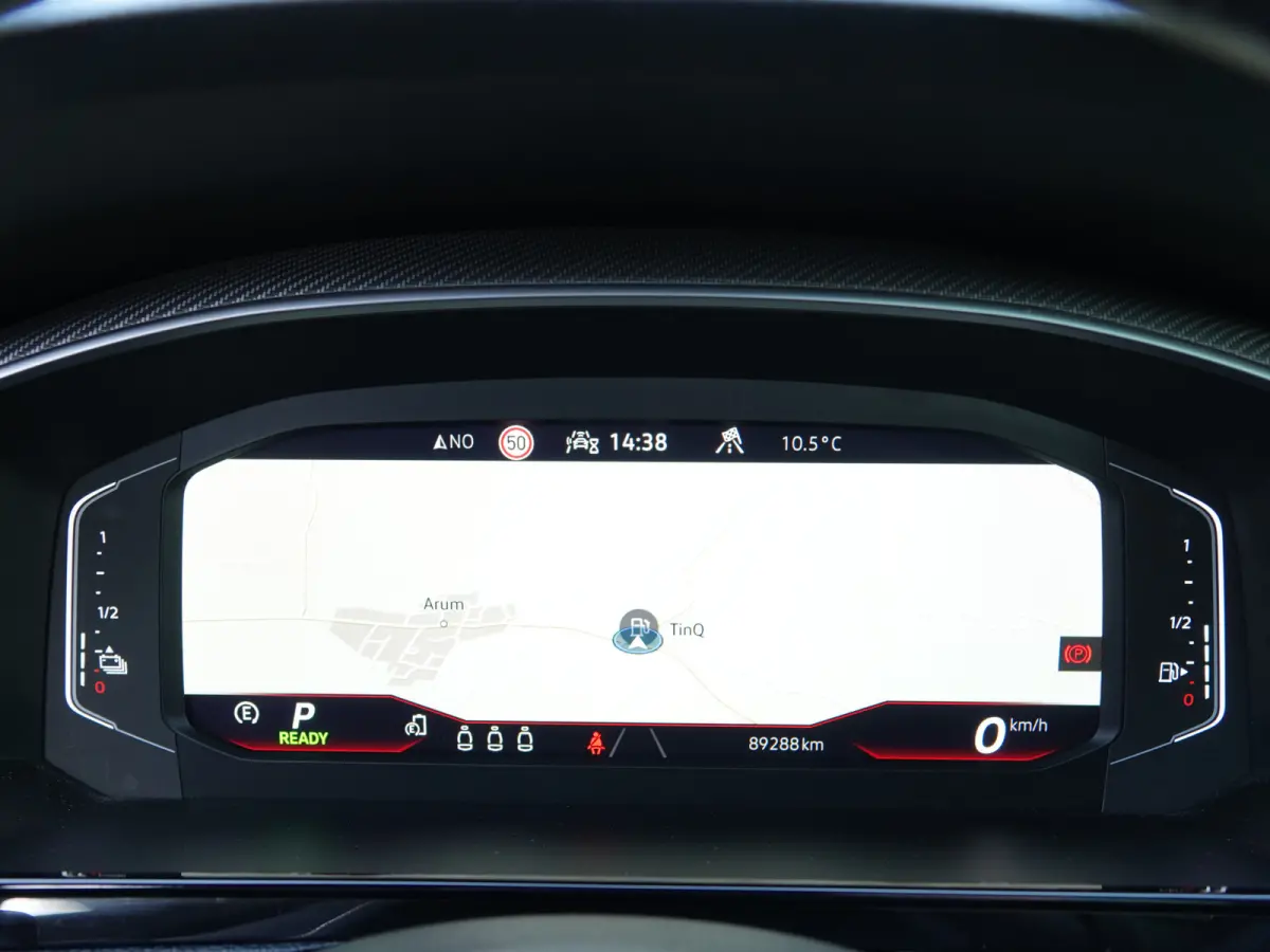 1.4 TSI eHybrid R-Line PANO | HUD | TREKH. | ACC | DODE-HOEK