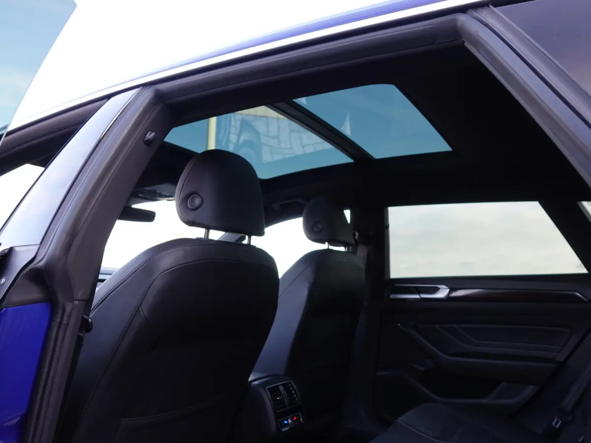 1.4 TSI eHybrid R-Line PANO | HUD | TREKH. | ACC | DODE-HOEK