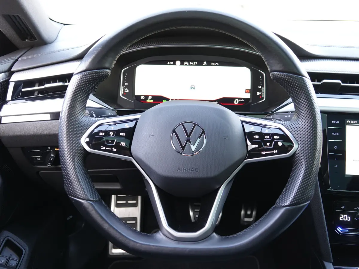 1.4 TSI eHybrid R-Line PANO | HUD | TREKH. | ACC | DODE-HOEK