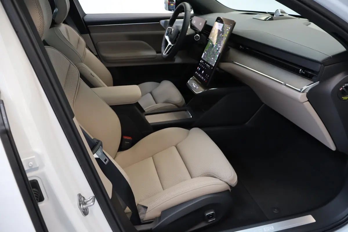 Extended Range 333PK Ultra 92 kWh | Pilot Assist | Bowers & Wilkins audiosysteem | 22" 5-Y-spaaks Glossy Black Diamond Cut