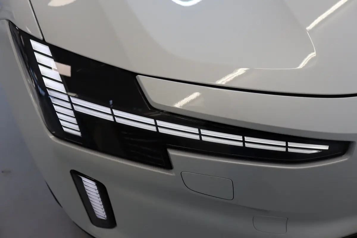 Extended Range 333PK Ultra 92 kWh | Pilot Assist | Bowers & Wilkins audiosysteem | 22" 5-Y-spaaks Glossy Black Diamond Cut