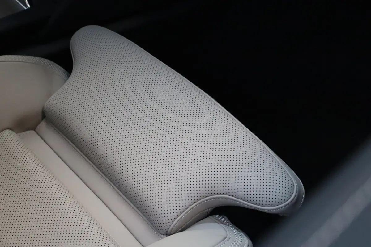 Extended Range 333PK Ultra 92 kWh | Pilot Assist | Bowers & Wilkins audiosysteem | 22" 5-Y-spaaks Glossy Black Diamond Cut